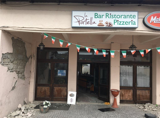 Photo 21: An abandoned pizzeria in Akumoli: food remains inside accompanied by a bad smell, and dishes left in their place exactly as they were placed on the eve of the earthquake, 10/26/16 Photo: Yaron Ofir